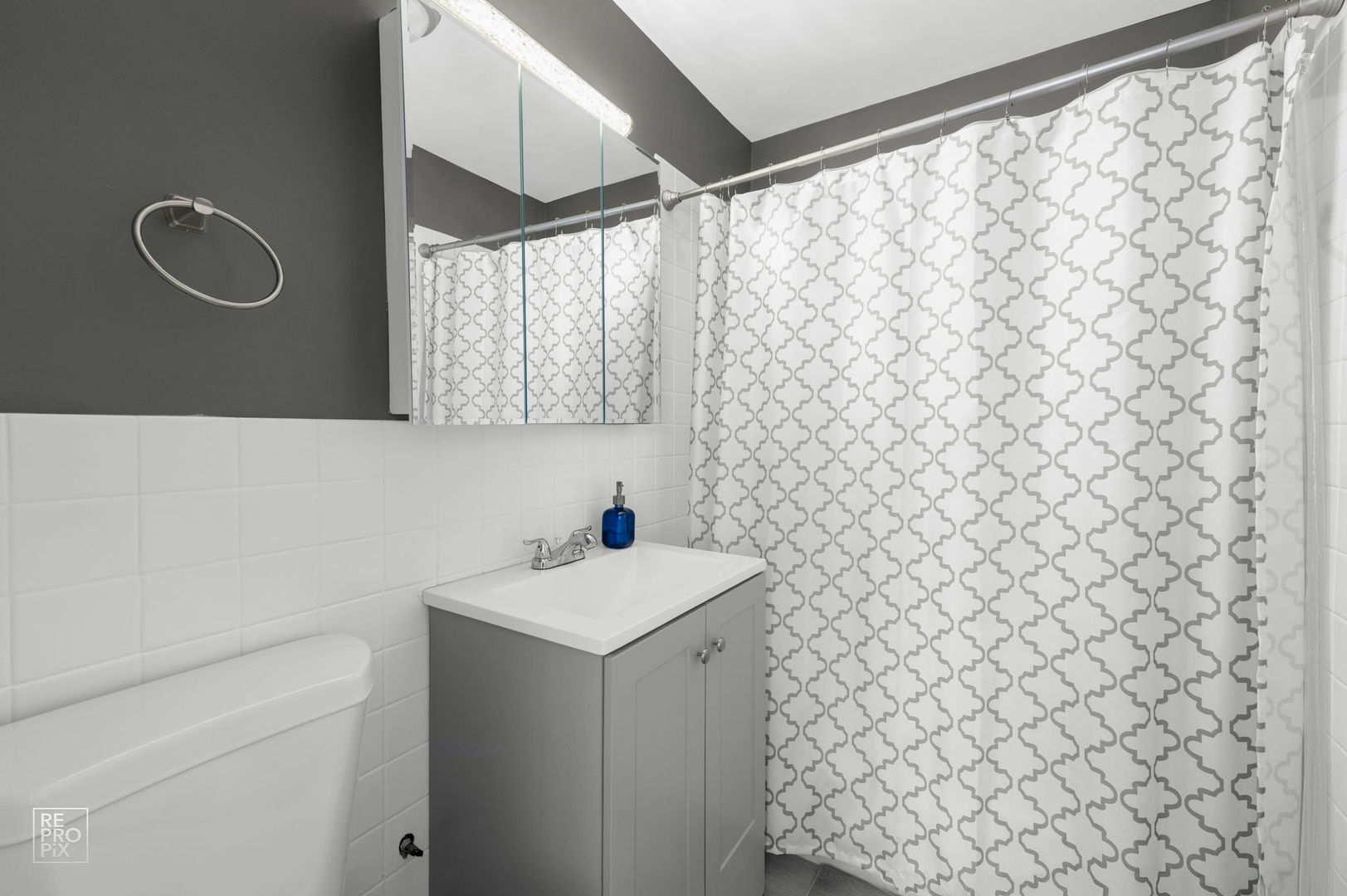6301 North Sheridan Road, Unit 19O Chicago, IL 60660 - Photo 13 of 15