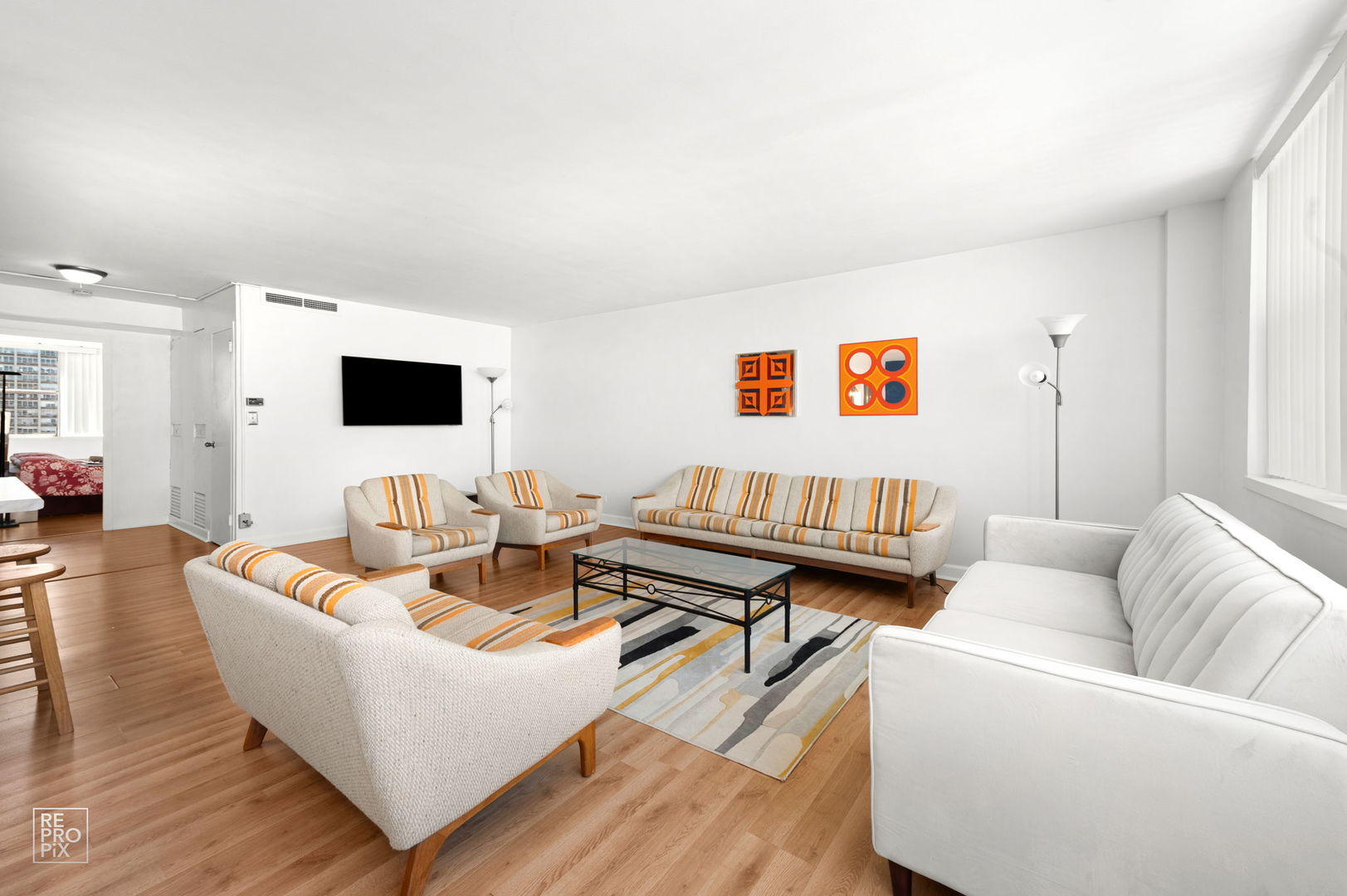6301 North Sheridan Road, Unit 19O Chicago, IL 60660 - Photo 4 of 15