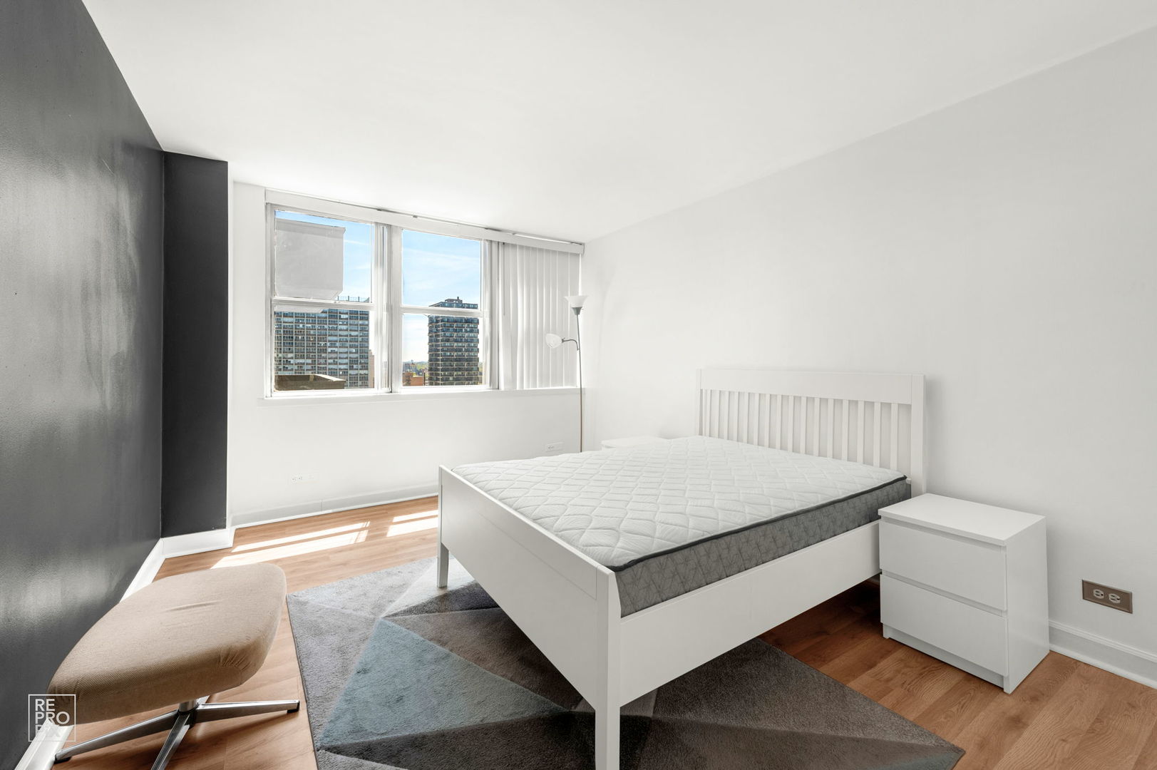 6301 North Sheridan Road, Unit 19O Chicago, IL 60660 - Photo 9 of 15