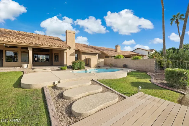 $1,048,888 | 510 South Lagoon Drive, Gilbert, AZ 85233