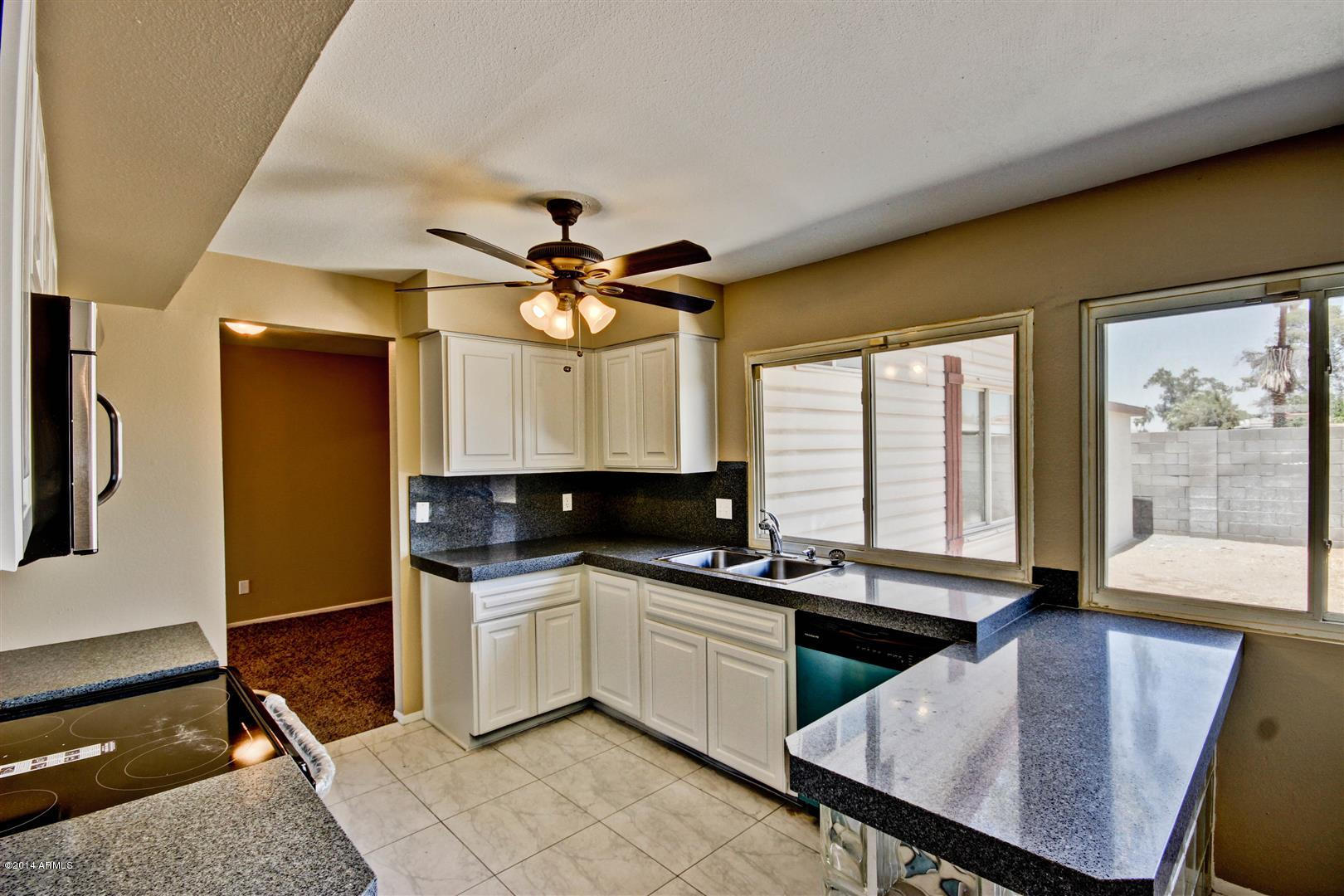 4206 East Vineyard Road Phoenix, AZ 85042 - Photo 5 of 19 Vineyard (6)