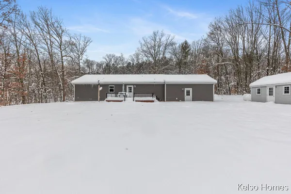 $257,000 | 1072 North Bingham Avenue, White Cloud, MI 49349