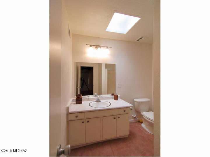 8061 East Shadow Canyon Road Tucson, AZ 85750 - Photo 4 of 10