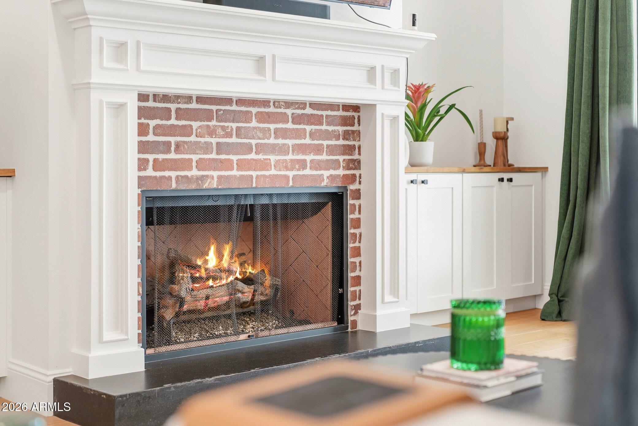 3655 East Piccadilly Road Phoenix, AZ 85018 - Photo 14 of 35 Gas Fireplace