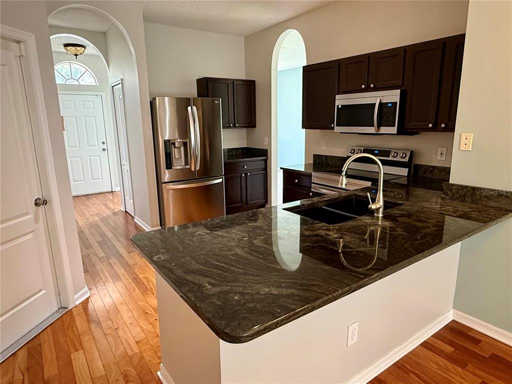 12521 Sparkleberry Road Tampa, FL 33626 - Photo 9 of 41