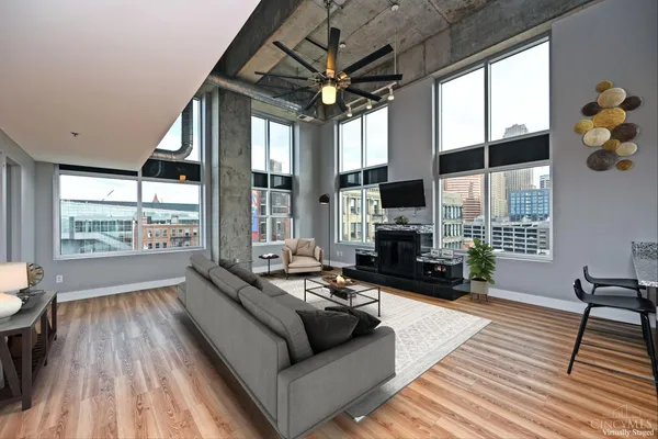 $399,000 | 353 West 4th Street, Unit 600, Cincinnati, OH 45202