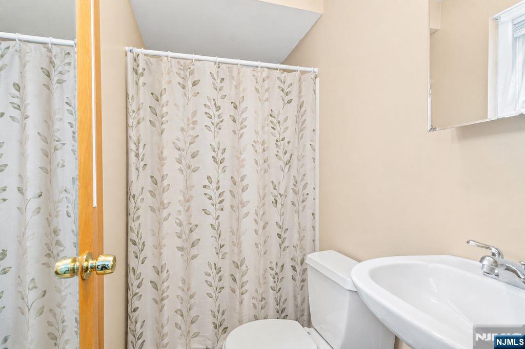 555 Riverside Avenue, Unit 9 Rutherford, NJ 07070 - Photo 16 of 23