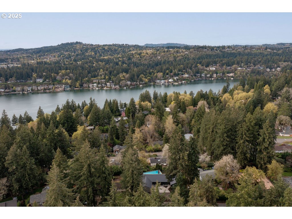 2627 Park Road Lake Oswego, OR 97034 - Photo 46 of 47 a view of lake and mountain view