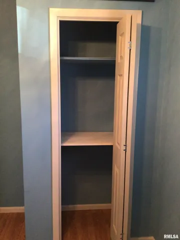 $139,900 | 33 Windrush Drive, Jacksonville, IL 62650