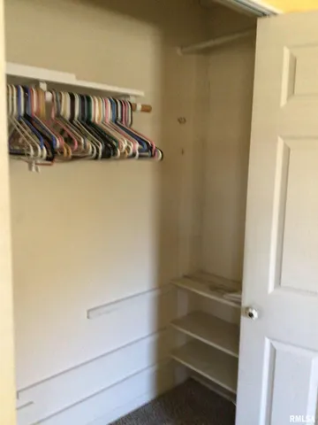 $139,900 | 33 Windrush Drive, Jacksonville, IL 62650