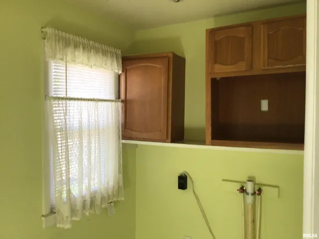 $139,900 | 33 Windrush Drive, Jacksonville, IL 62650