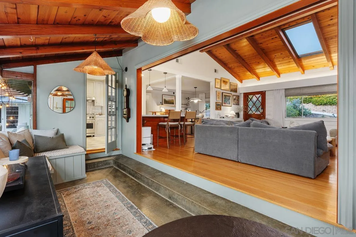1051 Crest View Road Vista, CA 92081 - Photo 14 of 55 Gallery Image 14