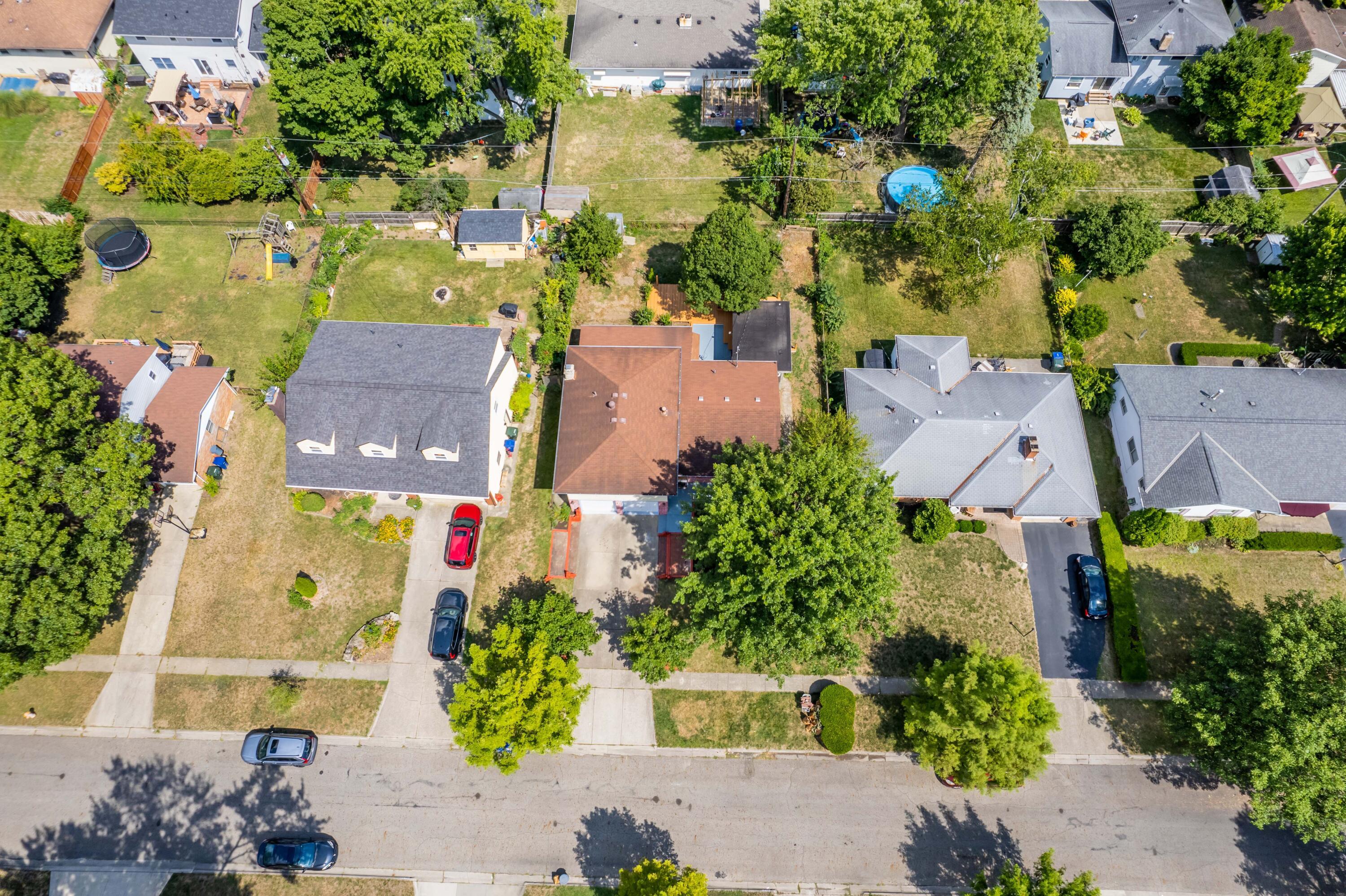 5546 Redwood Road Columbus, OH 43229 - Photo 4 of 66 4-print-DJI_0046