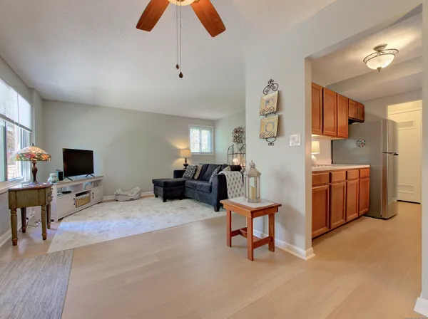 $1,800 | 281 Gardner Avenue, Unit K2, New London, CT 06320