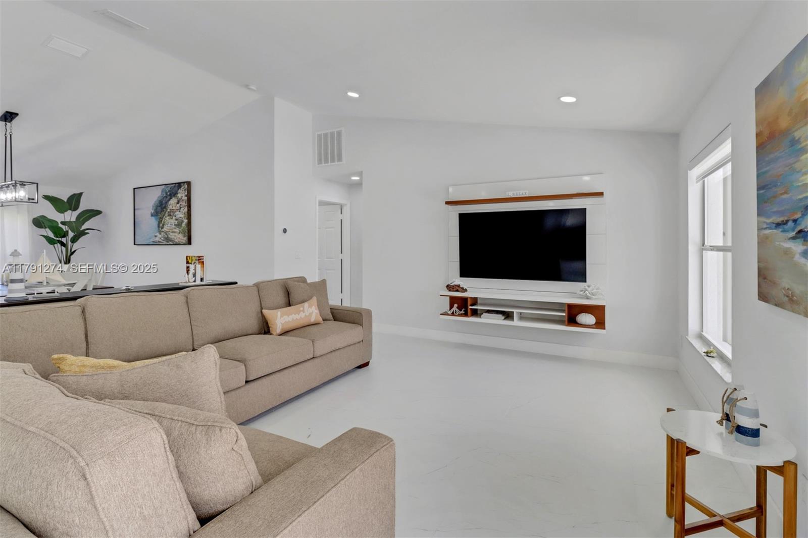 172 Plantation Circle, Unit 172 Naples, FL 34104 - Photo 14 of 35