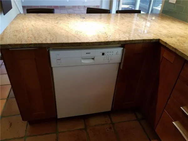 $3,400 | 1159 Southeast 6th Court, Dania Beach, FL 33004