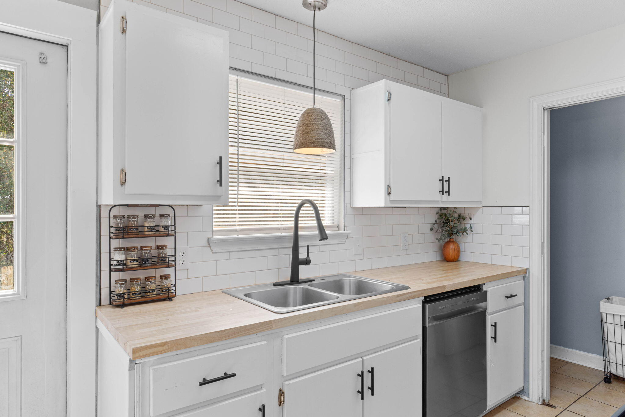 2517 Sunset Drive Crestview, FL 32536 - Photo 12 of 33 12-web-or-mls-Final-10