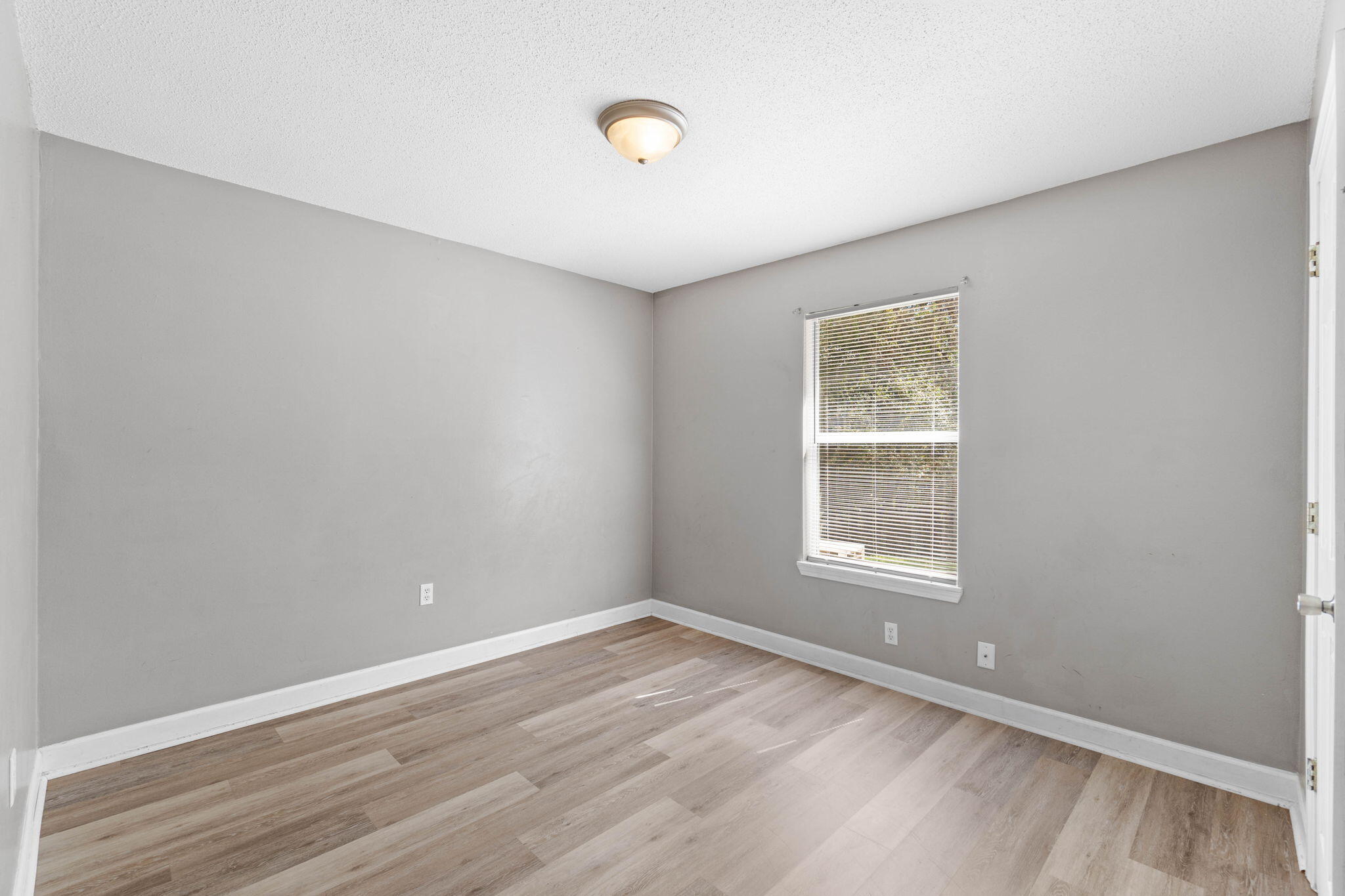 2517 Sunset Drive Crestview, FL 32536 - Photo 14 of 33 14-web-or-mls-Final-12