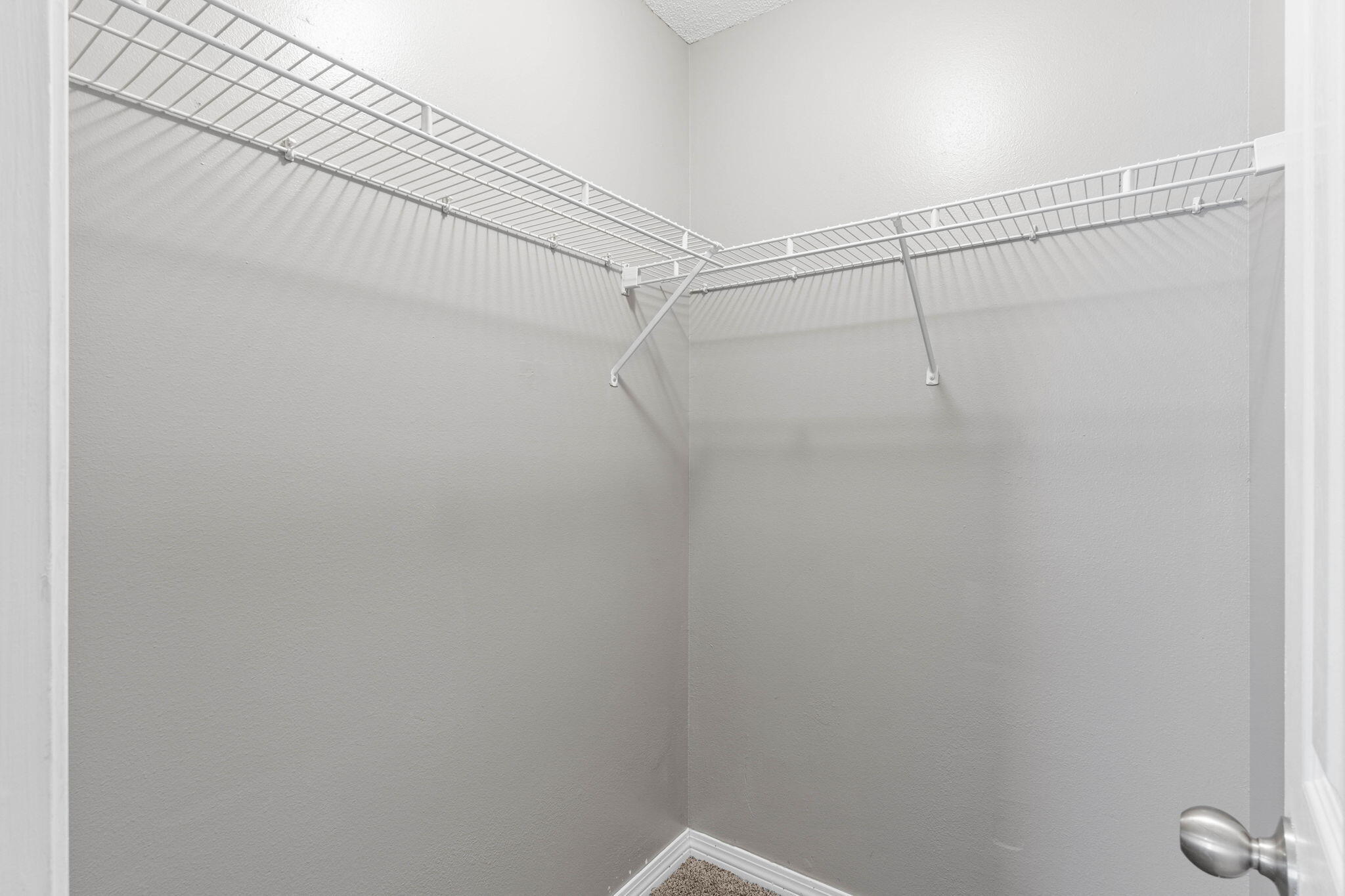 2517 Sunset Drive Crestview, FL 32536 - Photo 22 of 34 a view of a room