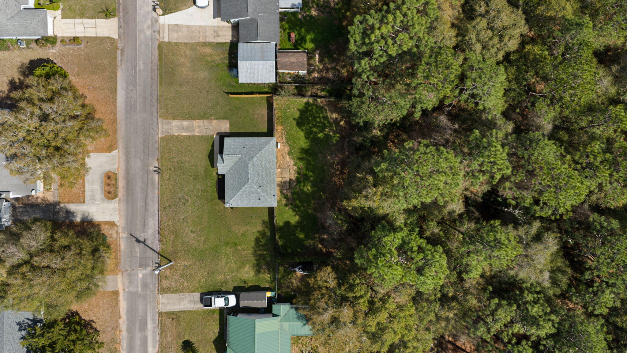 2517 Sunset Drive Crestview, FL 32536 - Photo 28 of 34 an aerial view of a residential houses