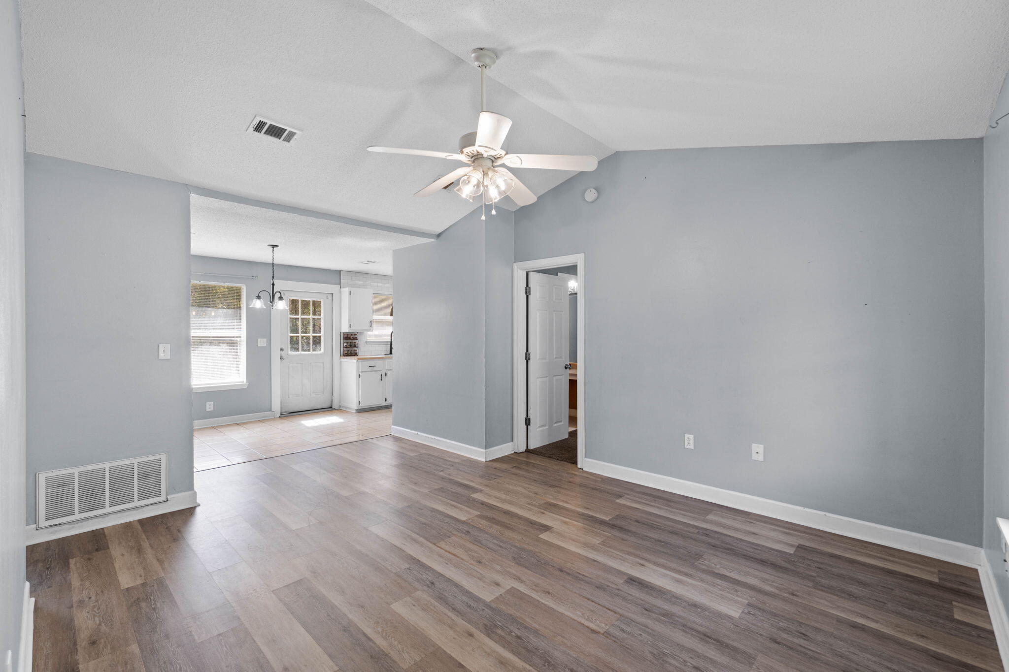 2517 Sunset Drive Crestview, FL 32536 - Photo 5 of 33 5-web-or-mls-Final-1