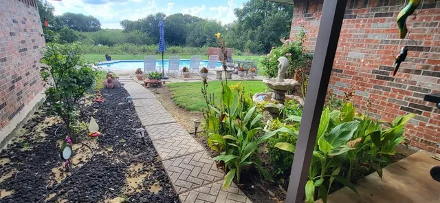 $2,750 | 10079 Farm To Market Road 1385, Pilot Point, TX 76258