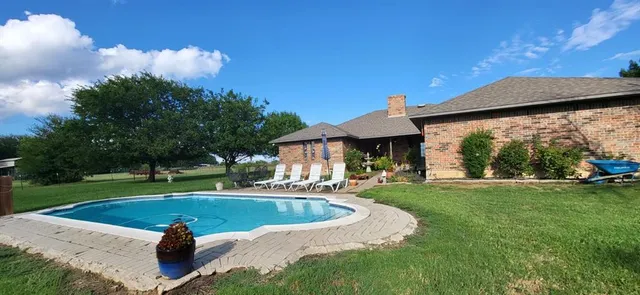 $2,750 | 10079 Farm To Market Road 1385, Pilot Point, TX 76258