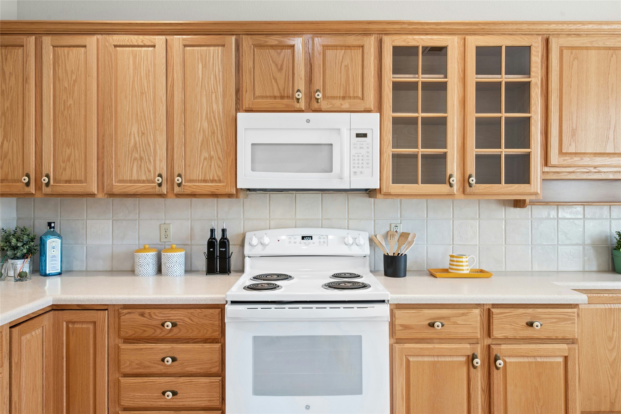 122 Harness Lane Georgetown, TX 78633 - Photo 13 of 40 Kitchen