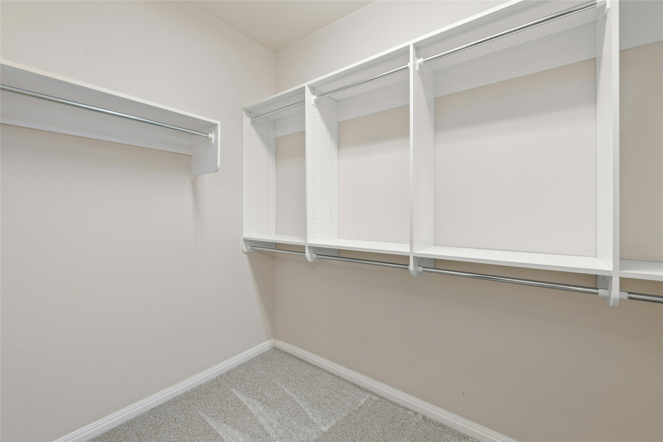 122 Harness Lane Georgetown, TX 78633 - Photo 24 of 40 Main Bedroom Closet