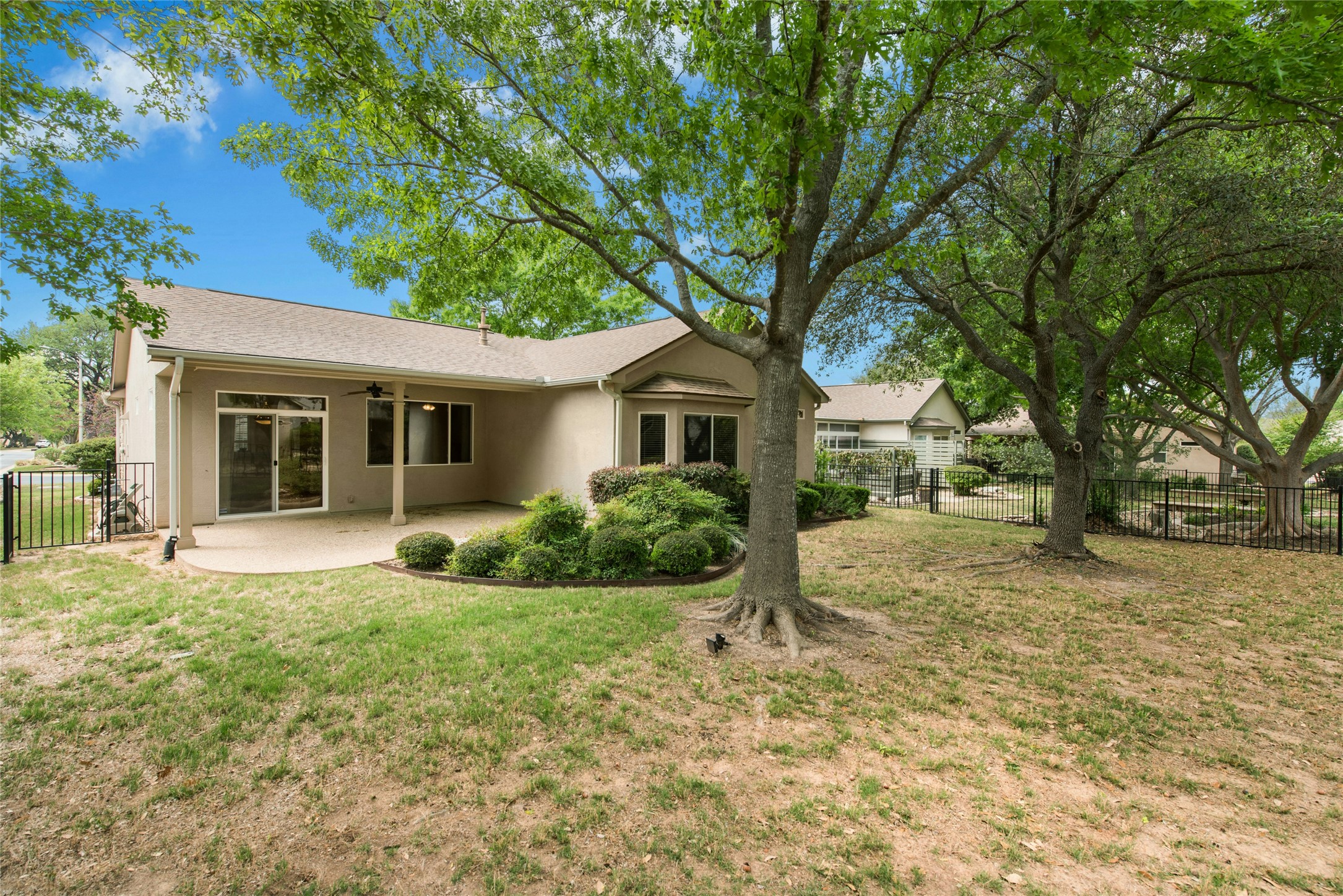 122 Harness Lane Georgetown, TX 78633 - Photo 32 of 40 a front view of a house with a yard