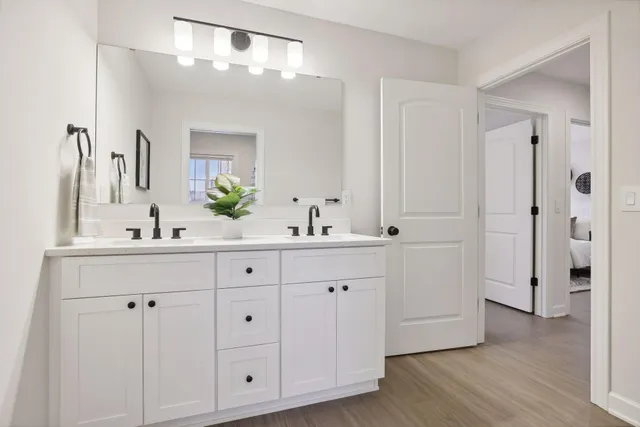 $325,000 | 640 Franklin Street, Roberts, WI 54023