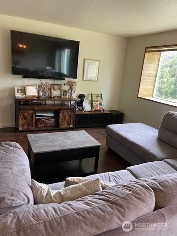 $2,250 | 1616 Skyline Way, Unit 4, Anacortes, WA 98221