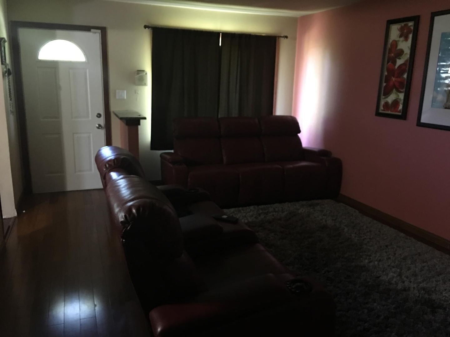Undisclosed Address Bolingbrook, IL 60440 - Photo 12 of 15 a living room with furniture