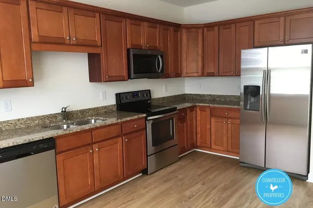 $1,595 | 136 Sunnyview Lane, Clayton, NC 27520