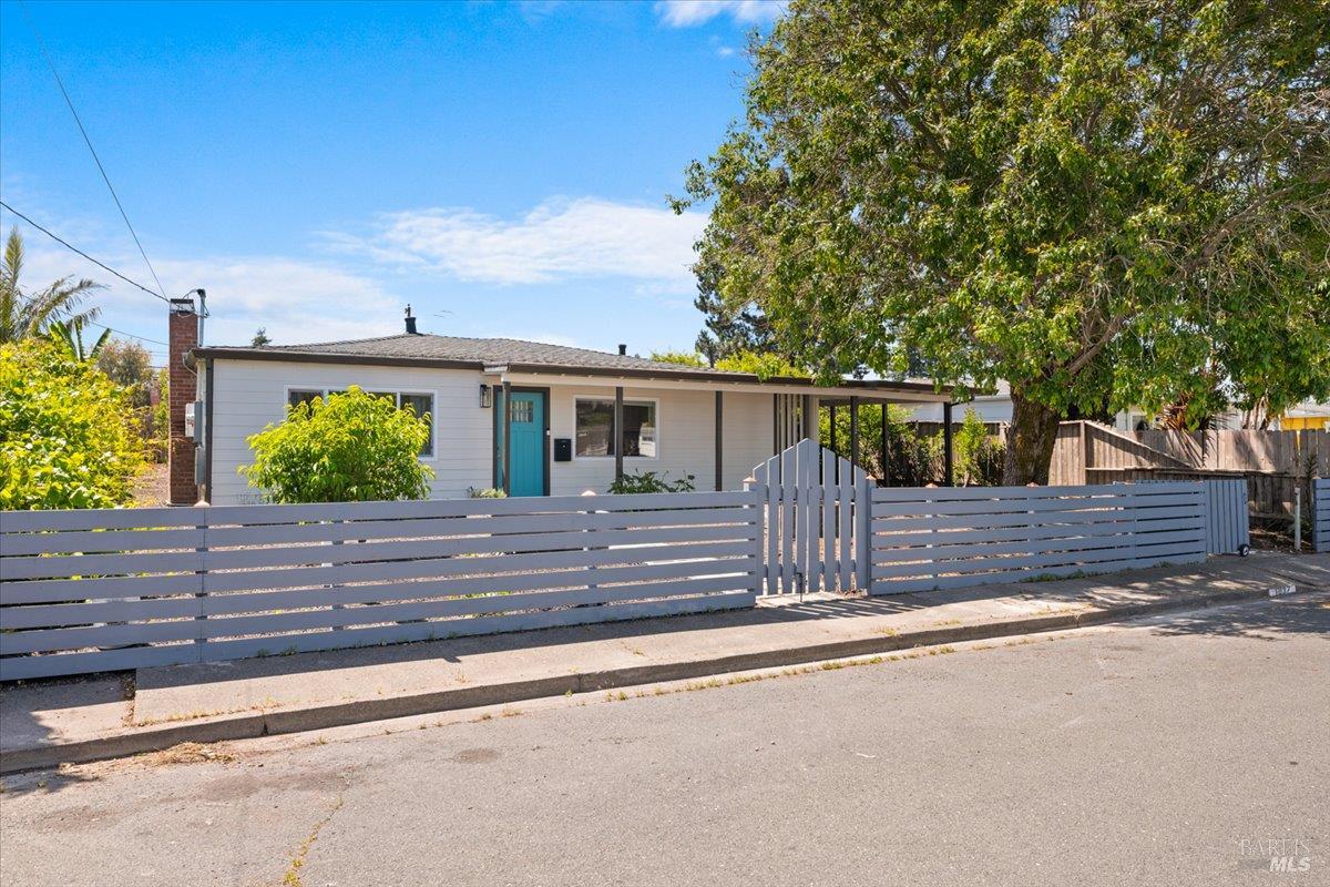 1032 Santa Ana Drive Santa Rosa, CA 95404 - Photo 2 of 28