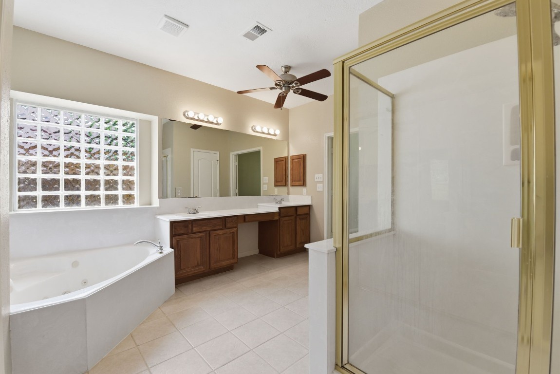 3414 Hackberry Court Spring, TX 77388 - Photo 27 of 50 Separate stand alone shower in the primary bath.
