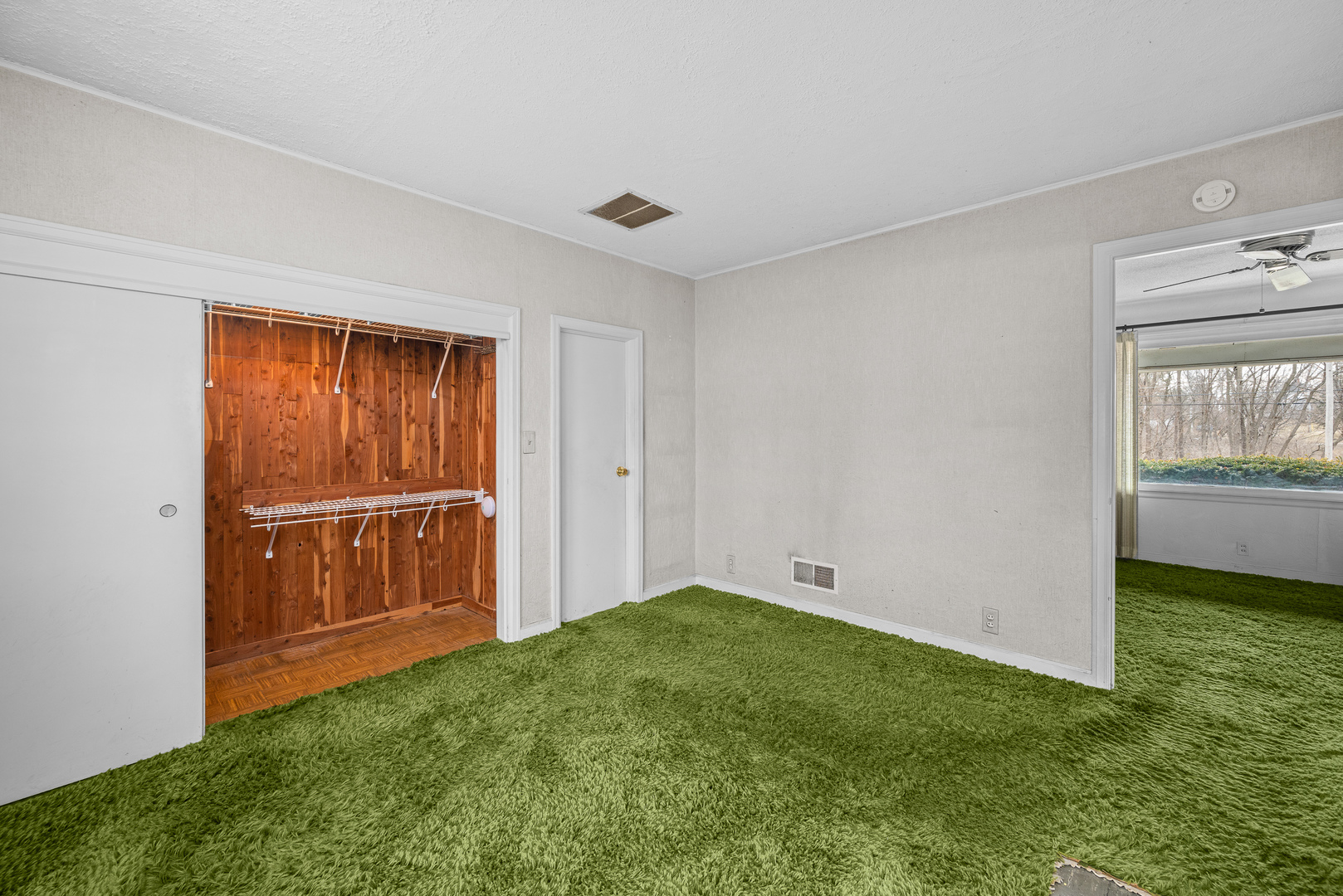124 East Mill Street Kewanee, IL 61443 - Photo 6 of 21 a view of an front door