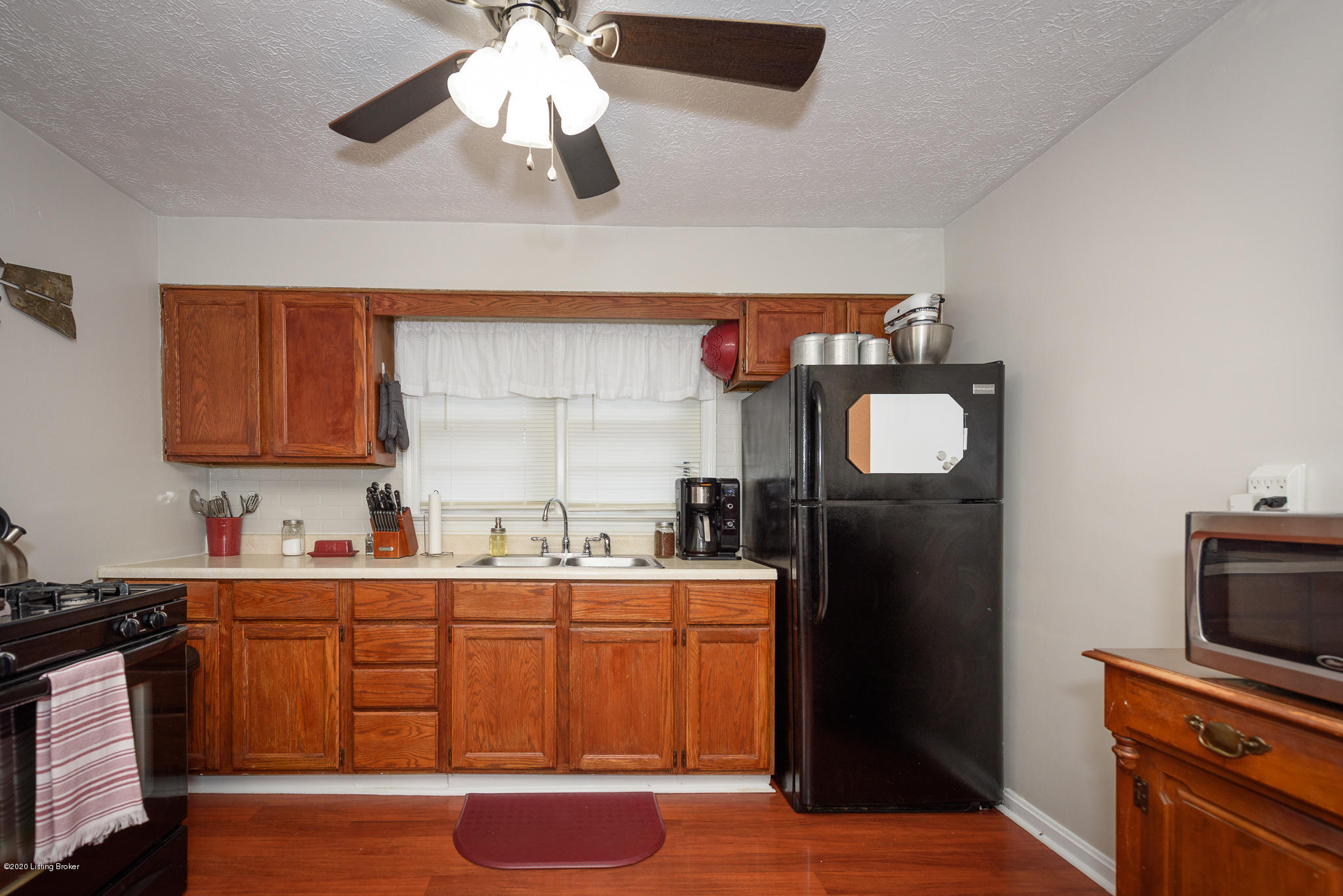 4302 Dover Road Louisville, KY 40216 - Photo 12 of 48 Dover-11