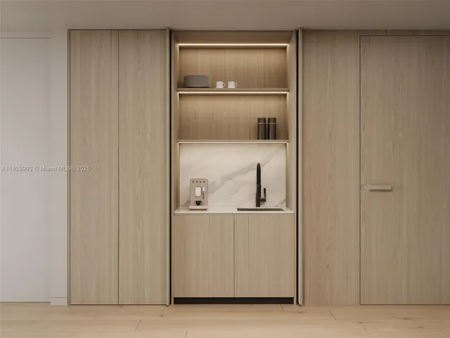 $2,995,000 | 1709 Jefferson Avenue, Unit TH08, Miami Beach, FL 33139