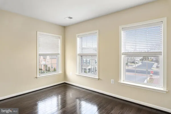 $4,800 | 10625 Legacy Lane, Fairfax, VA 22030