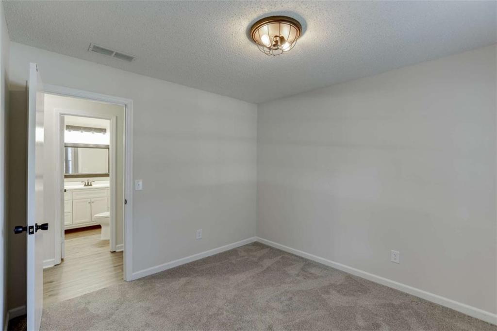 1755 Straw Valley Road Lawrenceville, GA 30043 - Photo 20 of 30