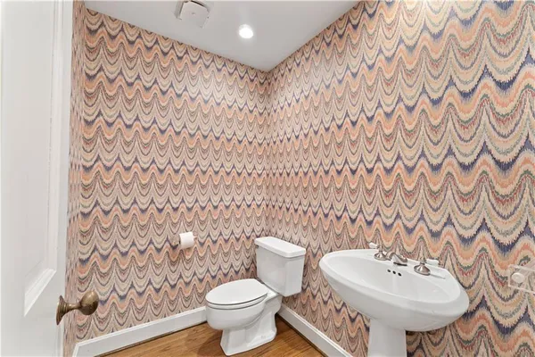 $475,000 | 14908 East Pawhuska Road, Nevada, MO 64772