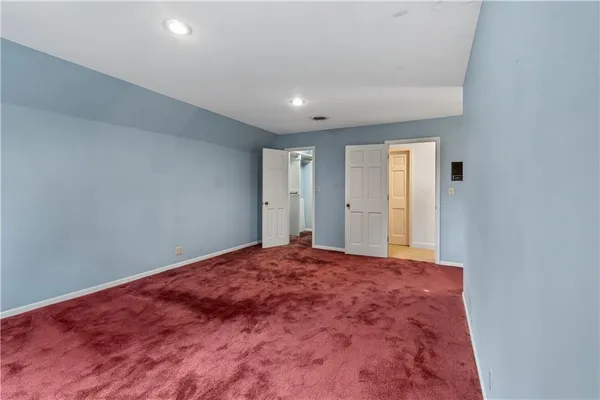 $475,000 | 14908 East Pawhuska Road, Nevada, MO 64772