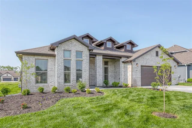 $562,450 | 26544 West 83rd Terrace, Lenexa, KS 66227