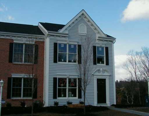 116 Castle View Drive McKees Rocks, PA 15136 - Photo 1 of 8 Exterior Front.
