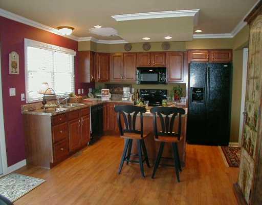 116 Castle View Drive McKees Rocks, PA 15136 - Photo 2 of 8 Kitchen.