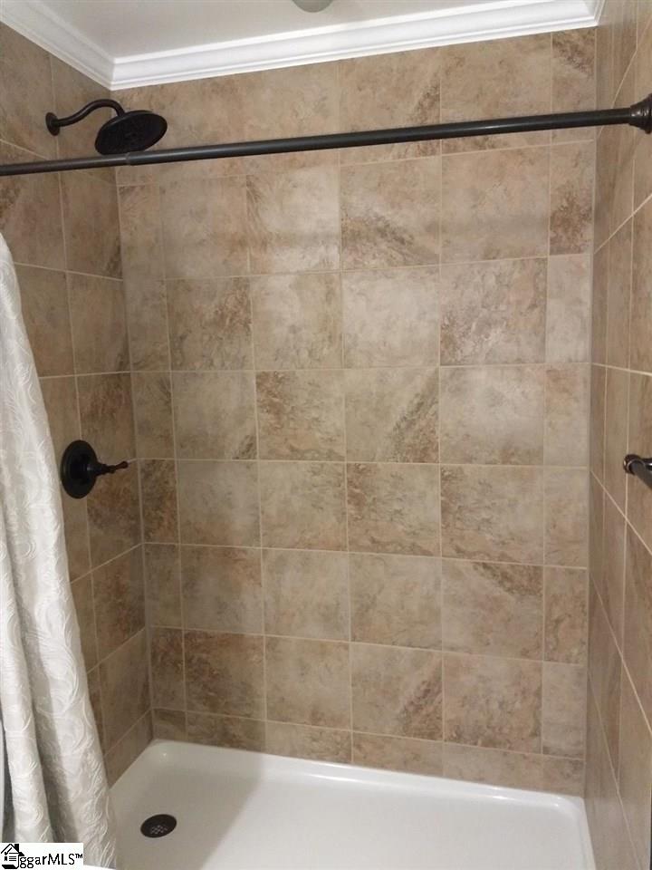213 Briar Creek Road Greer, SC 29650 - Photo 6 of 25 Gallery Image 6