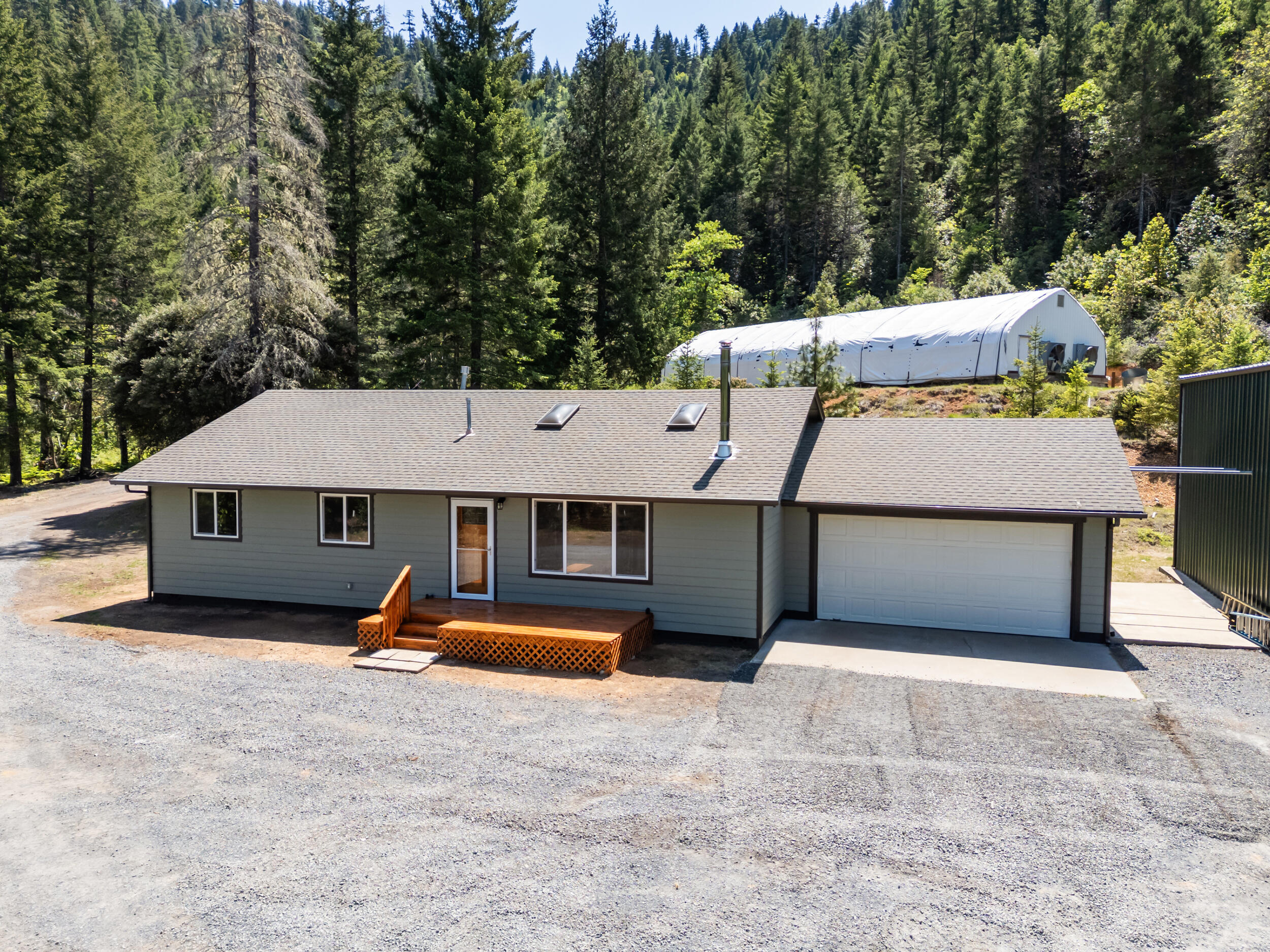 2573 Reeves Creek Road Selma, OR 97538 - Photo 3 of 41 3