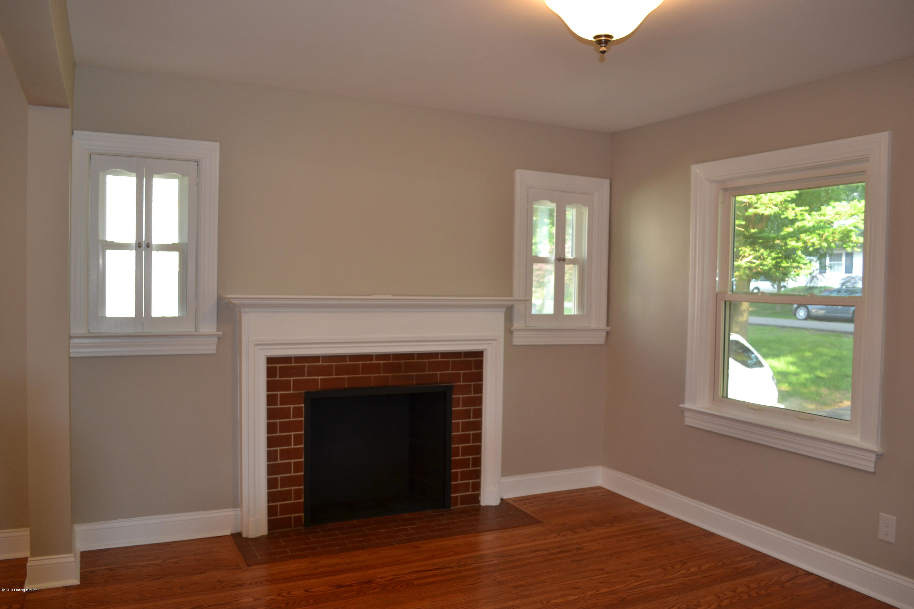 4027 Springhill Road Louisville, KY 40207 - Photo 5 of 48 DSC_0539