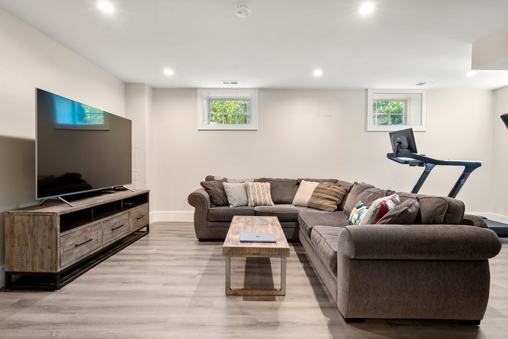 42 Athelstane Road, Unit 42 Newton, MA 02459 - Photo 22 of 28 Gallery Image 22